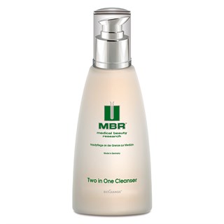 Two İn One Cleanser - 200 ml